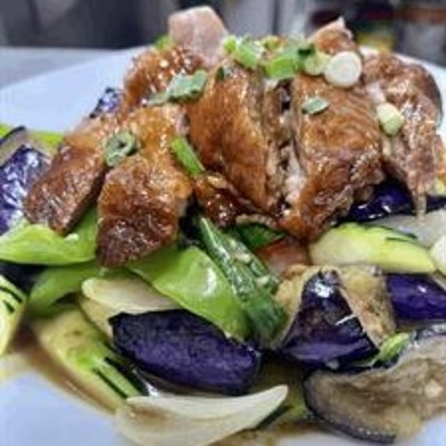 Spicy Basil Duck Special.
